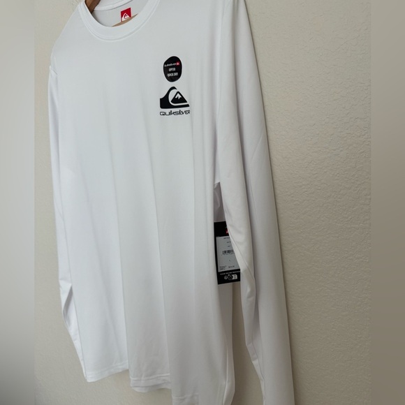 Quiksilver Men’s UPF 50+ Long Sleeve Rashguard - Picture 2 of 6